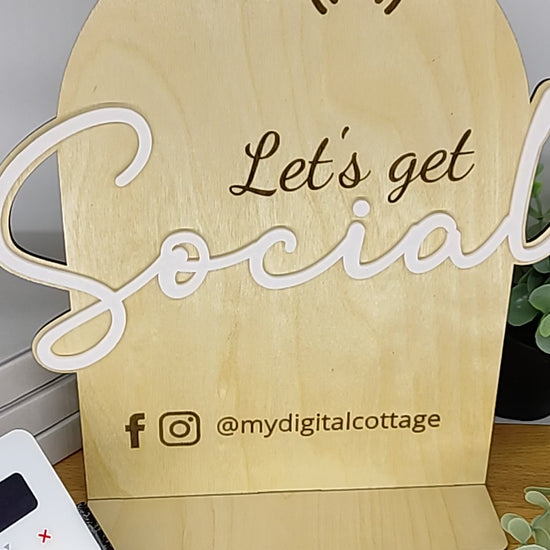 NFC enabled social networking sign for craft markets